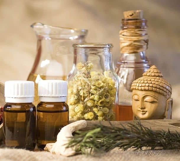 Profumi naturali e oli essenziali per il benessere e la crescita personale, filosofia di Evolution Academy®.