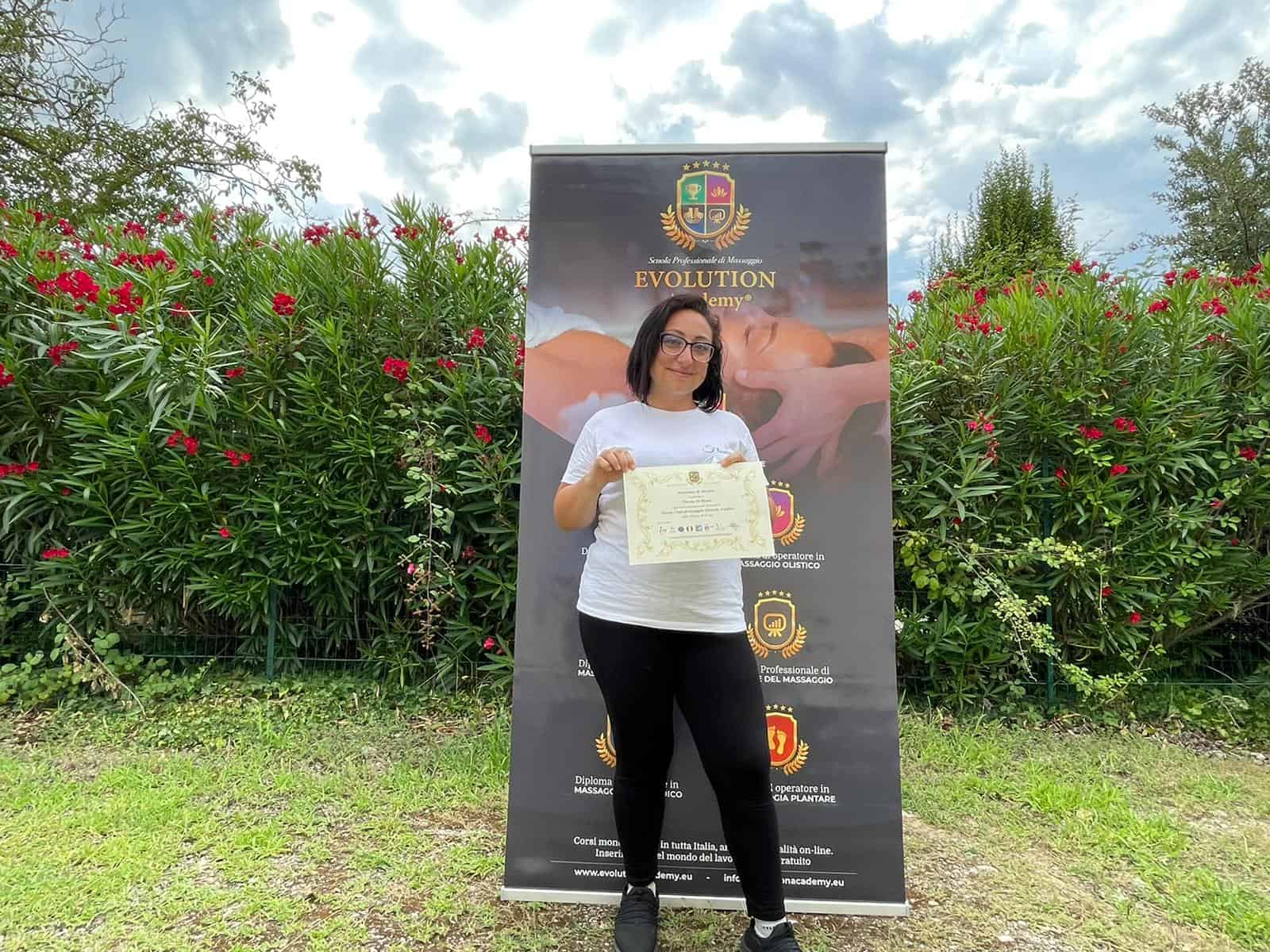 Certificato di formazione in massaggi presso Evolution Academy.
