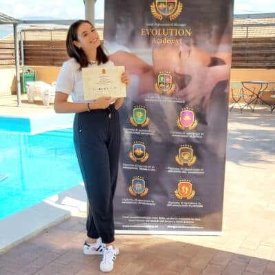 Massaggio rilassante professionalmente presso Evolution Academy® in Italia.