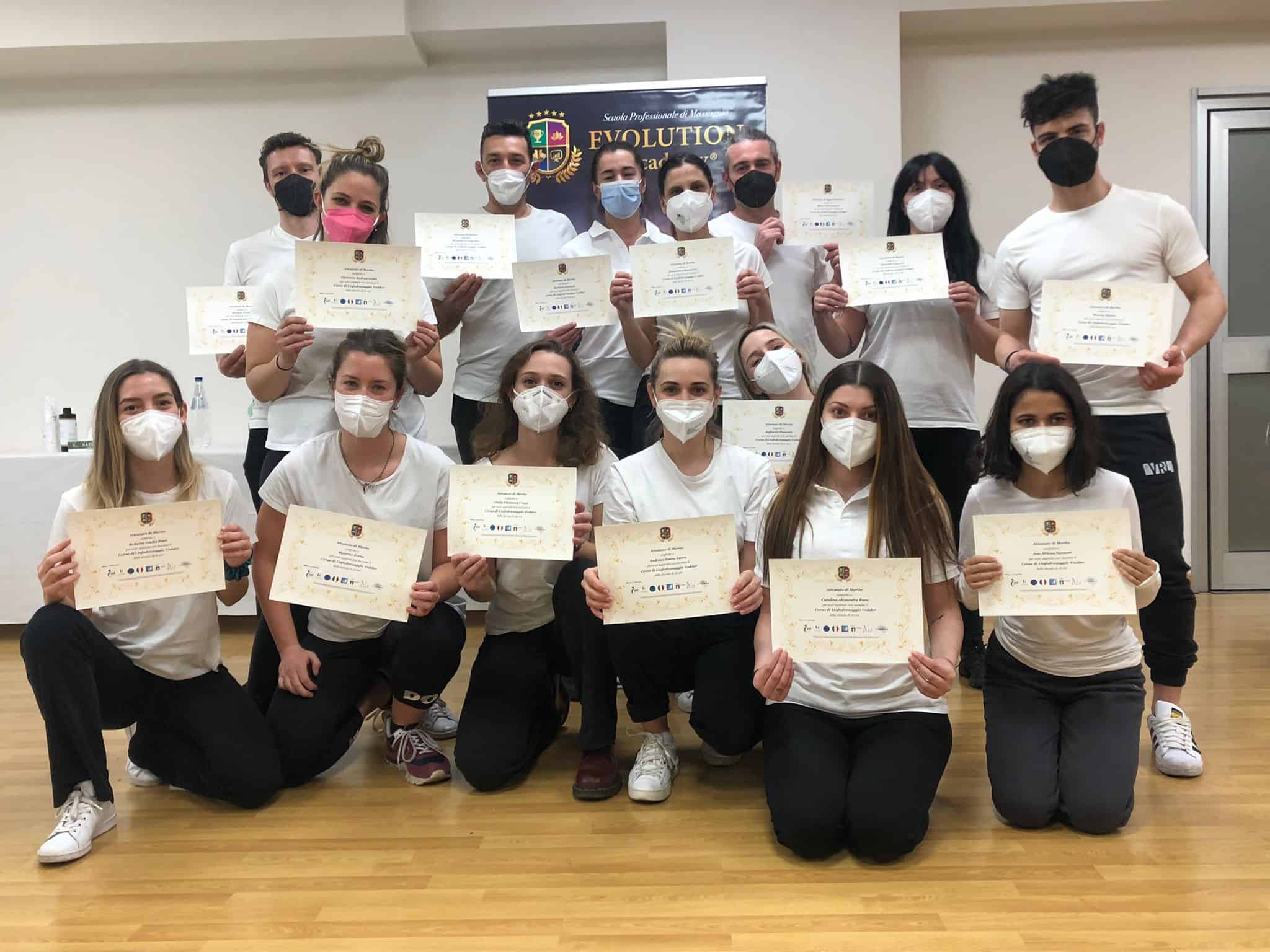 La consegna degli attestati