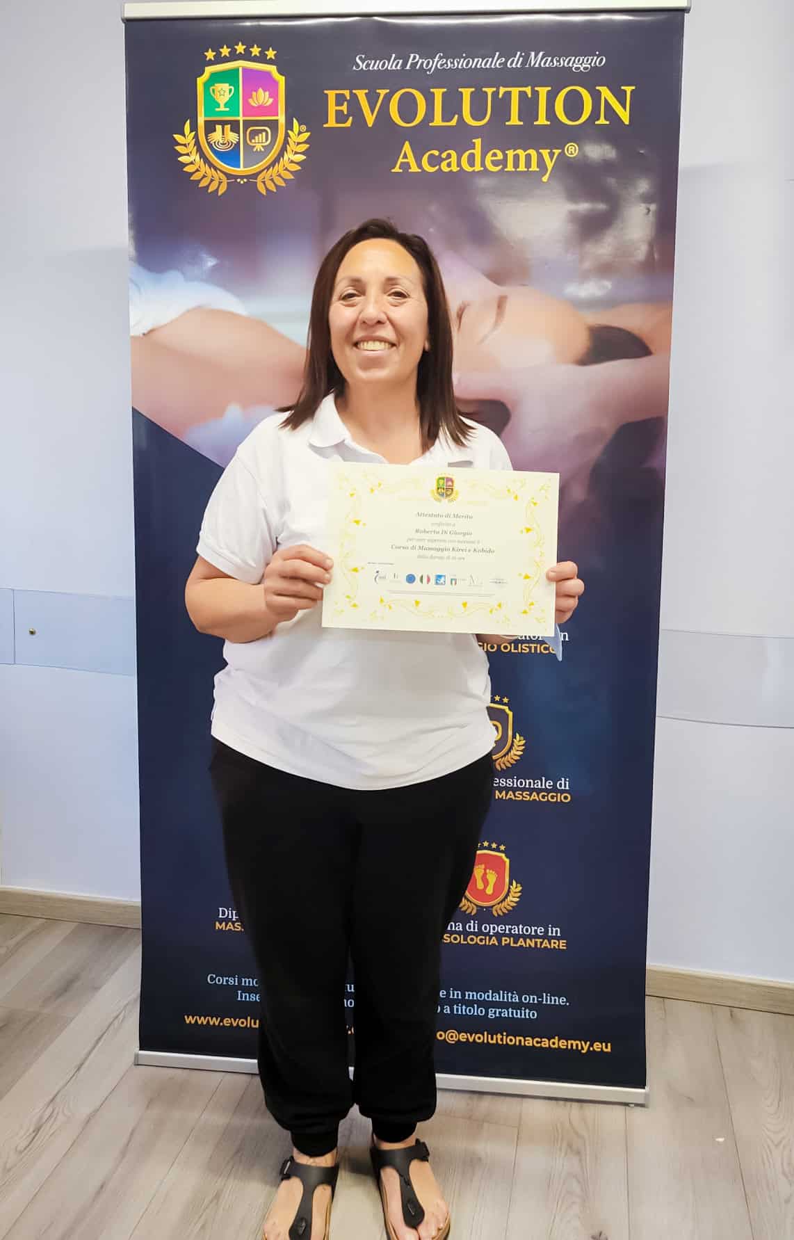 Corso di massaggi Evolution Academy riconoscimento professionale Italia.