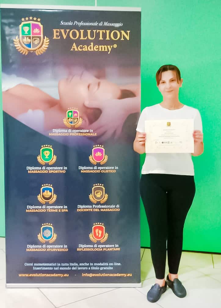 Operatore in massaggi professionale con diploma, Evolution Academy, formazione massaggi a Torino.