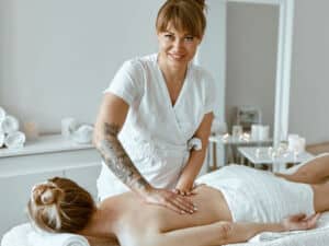 Massaggiare: la carriera per ogni tipo di donna