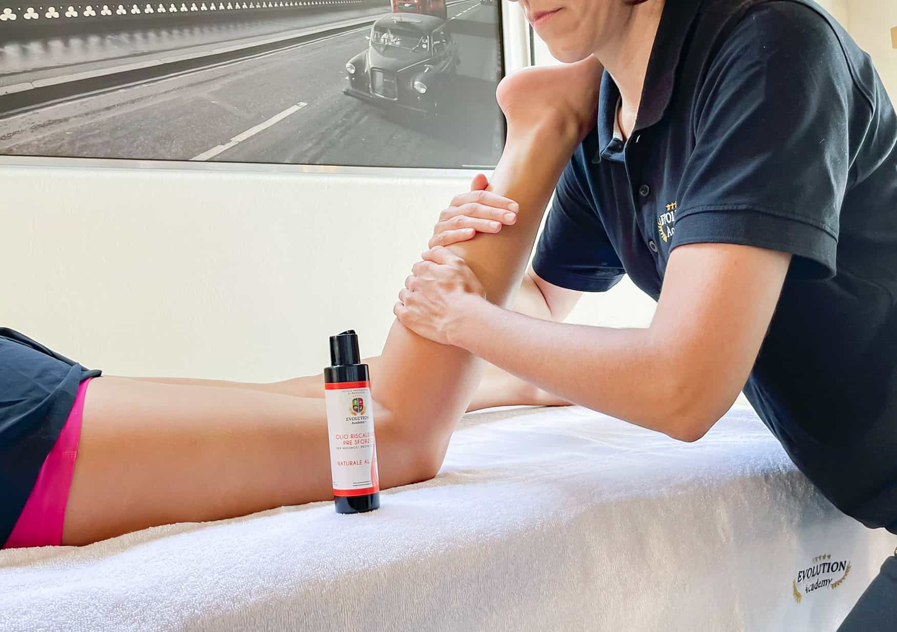 Massaggio linfatico, fisioterapia e benessere, terapia manuale, trattamento rilassante, Evolution Academy®.