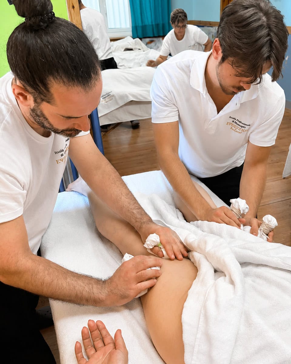 I PINDASWEDA _CORSO DI MASSAGGIO EVOLUTION ACADEMY